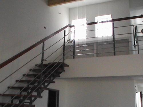 Cliquer pour fermer la fentre -  ESCALIER